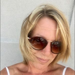 Meet your Posher, Molly